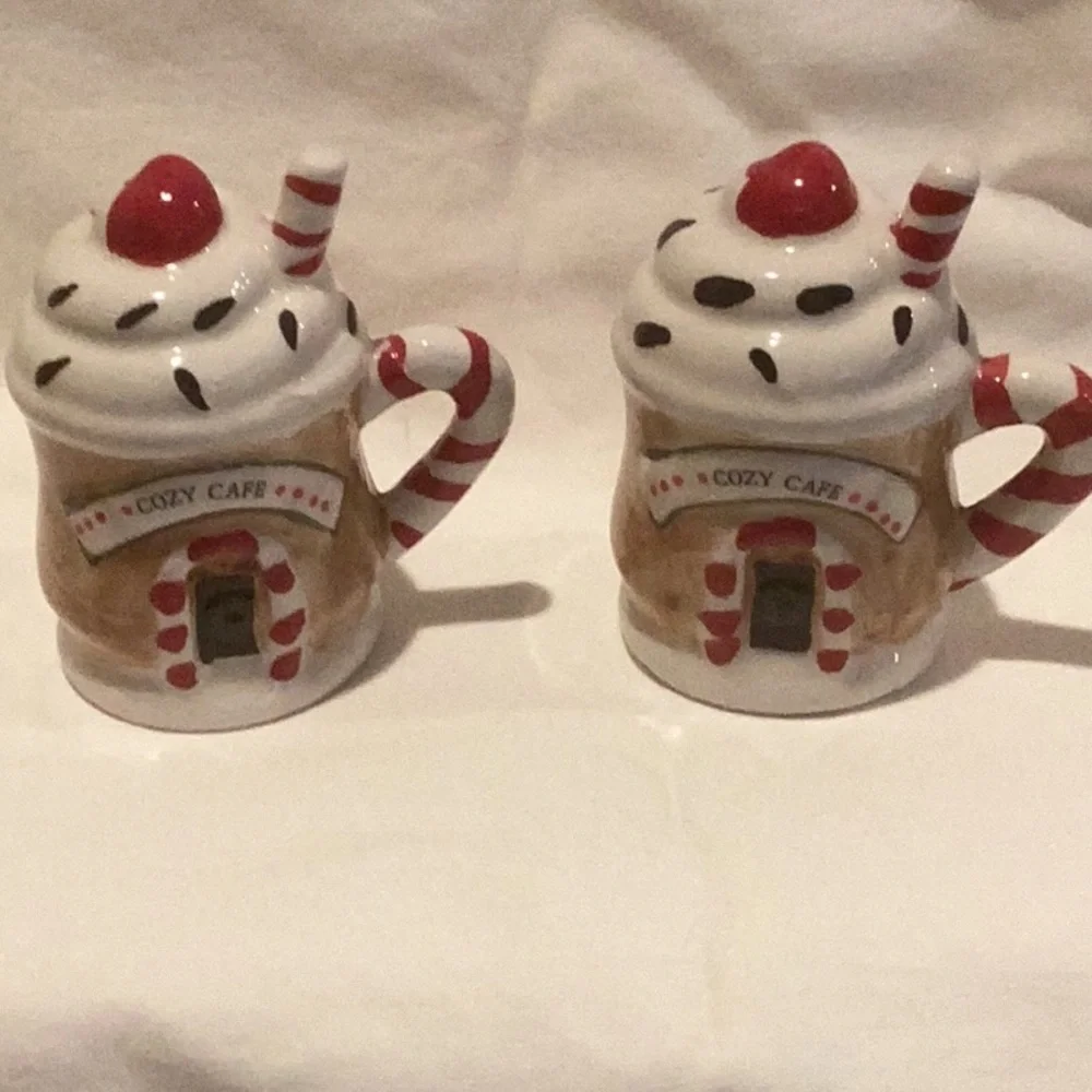 Cozy Cafe Christmas Salt & Pepper Shaker Set